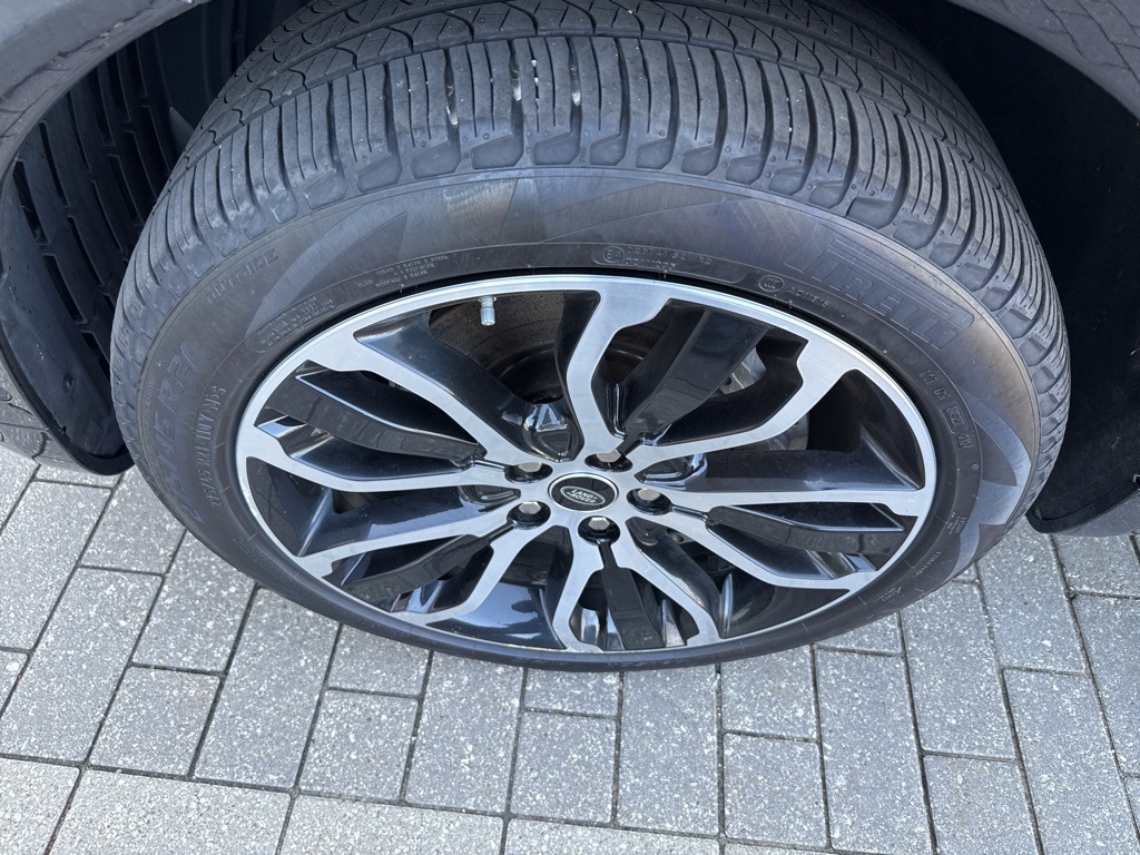 2021 Land Rover Range Rover Sport HSE Silver Edition photo 8