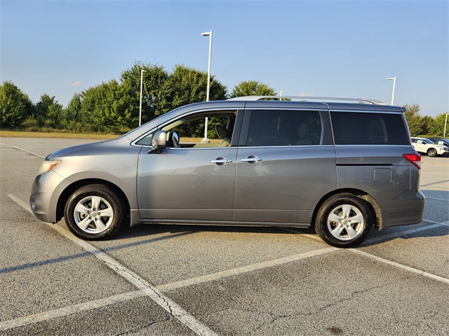 2014 Nissan Quest SV photo 4