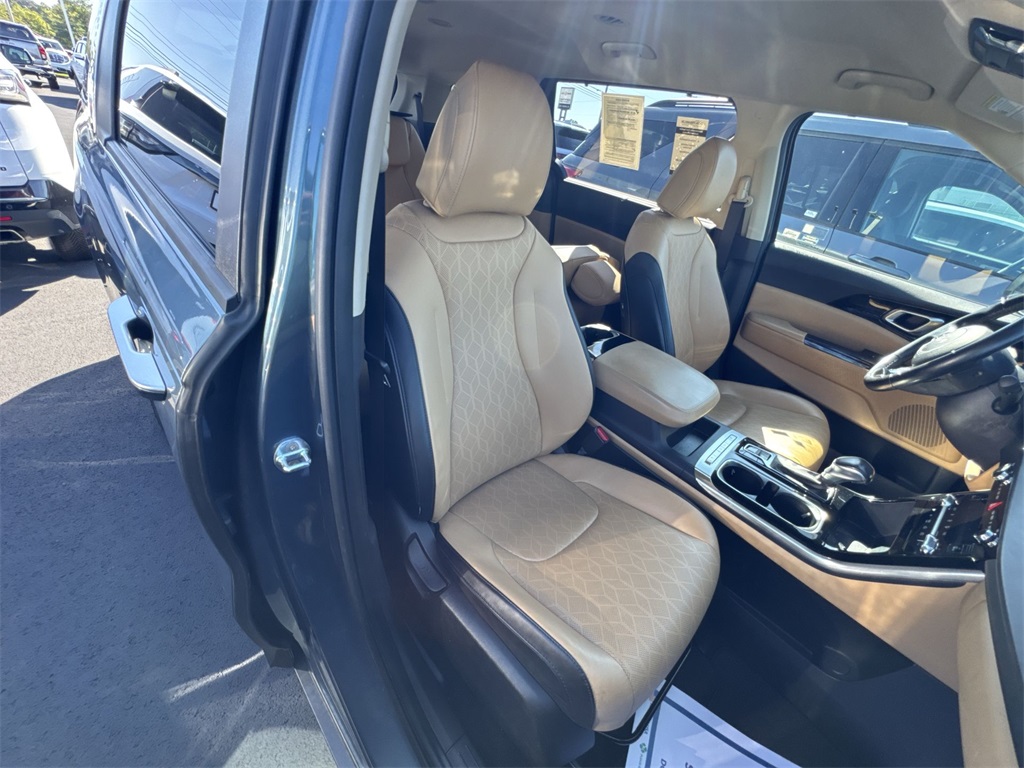 2023 Kia Carnival EX photo 30