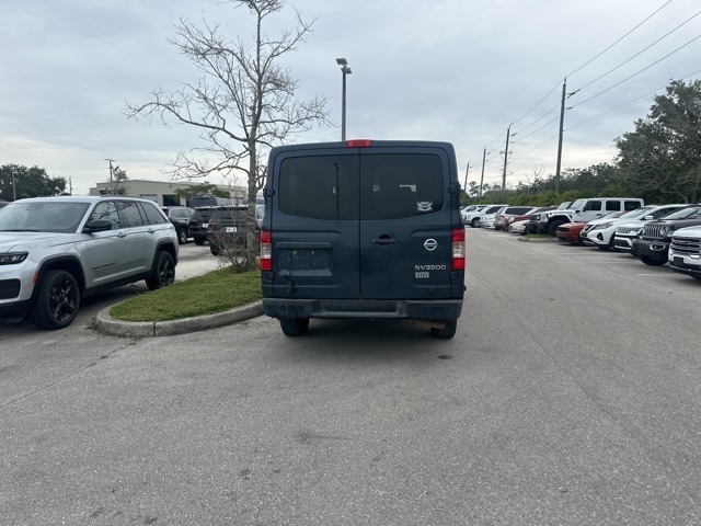 2015 Nissan NV3500 photo 3