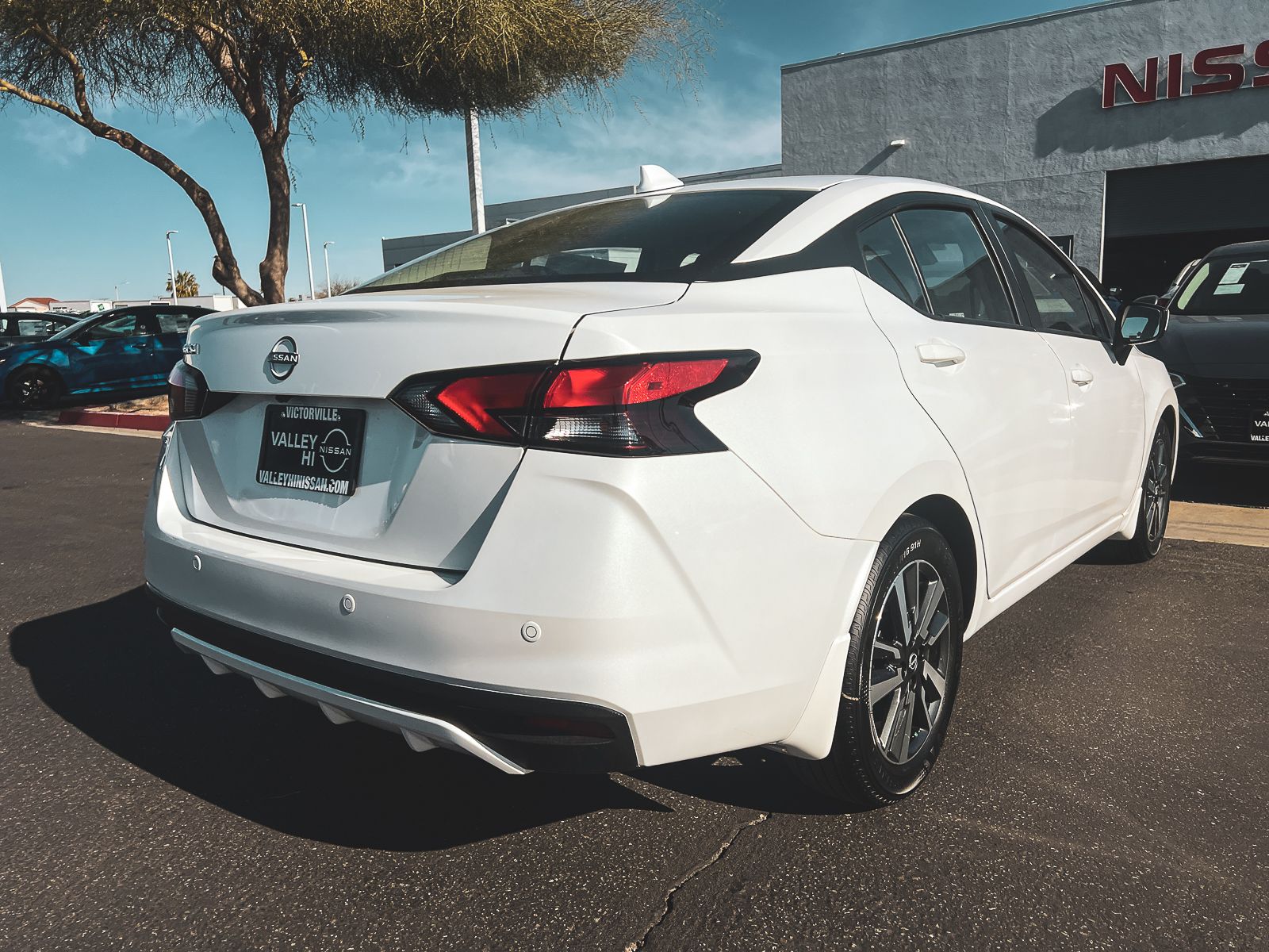 2025 Nissan Versa 1.6 SV photo 4