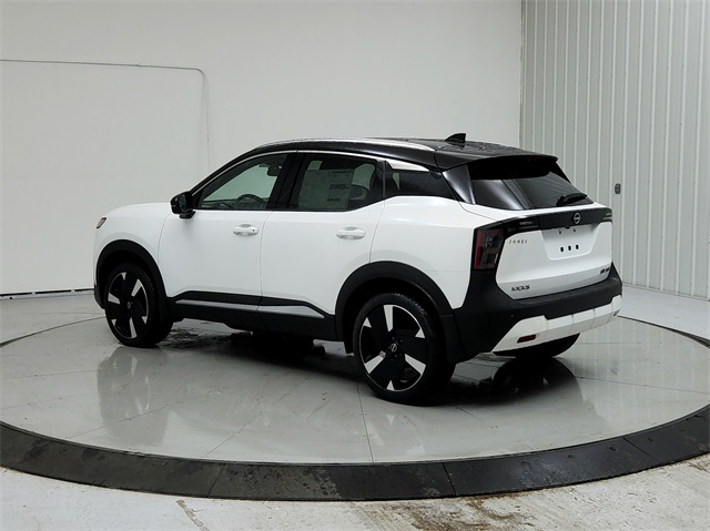 2025 Nissan Kicks SR photo 4