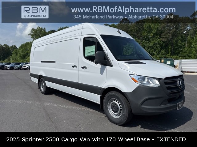 2025 Mercedes-Benz Sprinter Cargo Van Base's photo