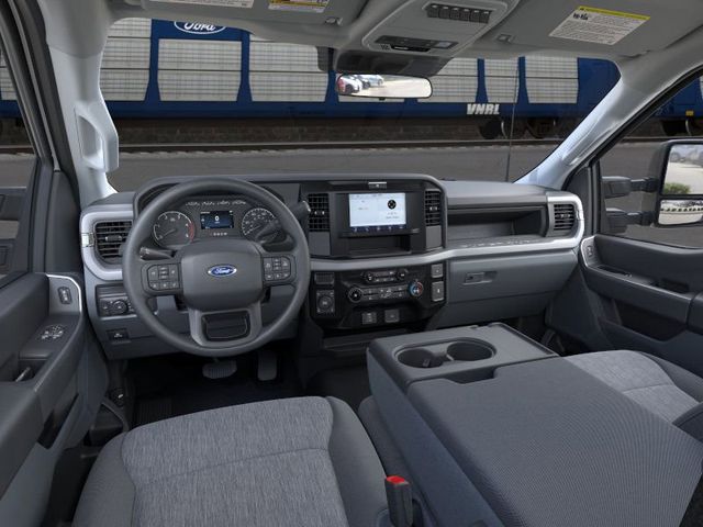 2026 Ford F-350 XL photo 7