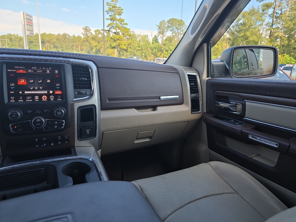 2017 Ram 1500 Laramie photo 16