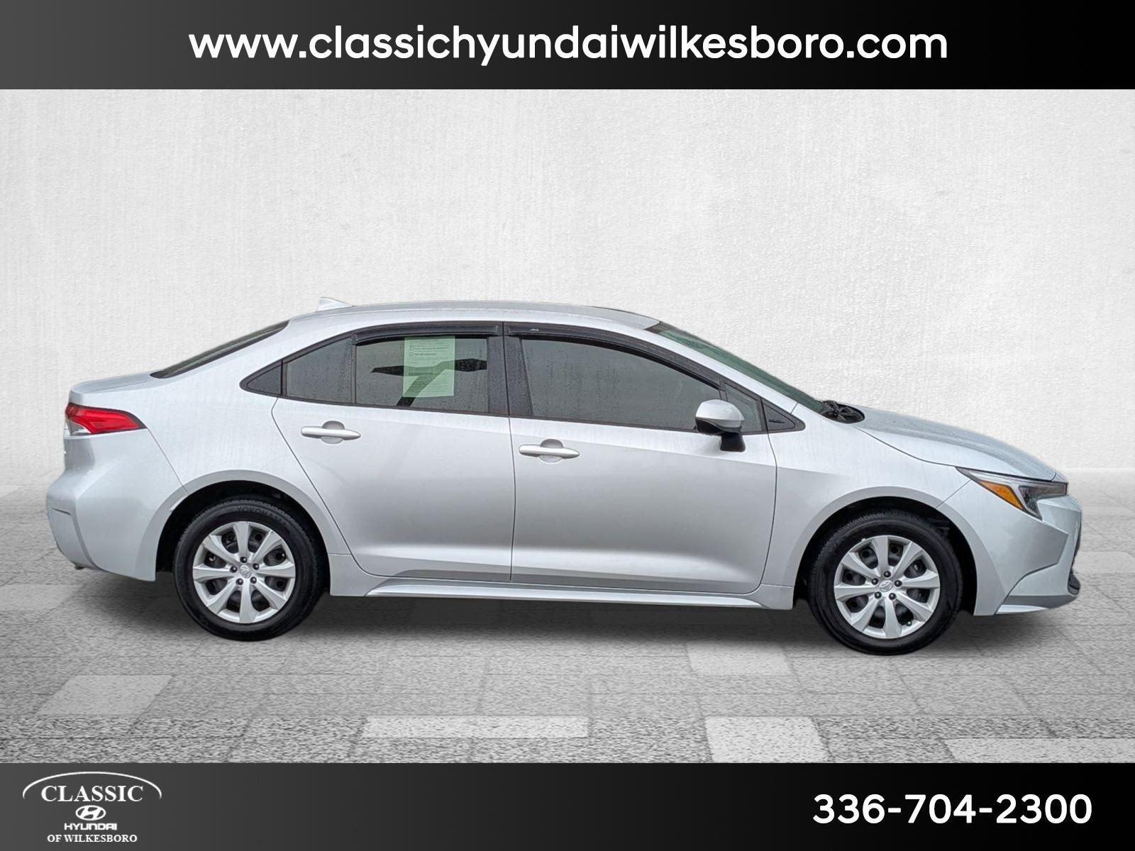 2023 Toyota Corolla Hybrid LE photo 4