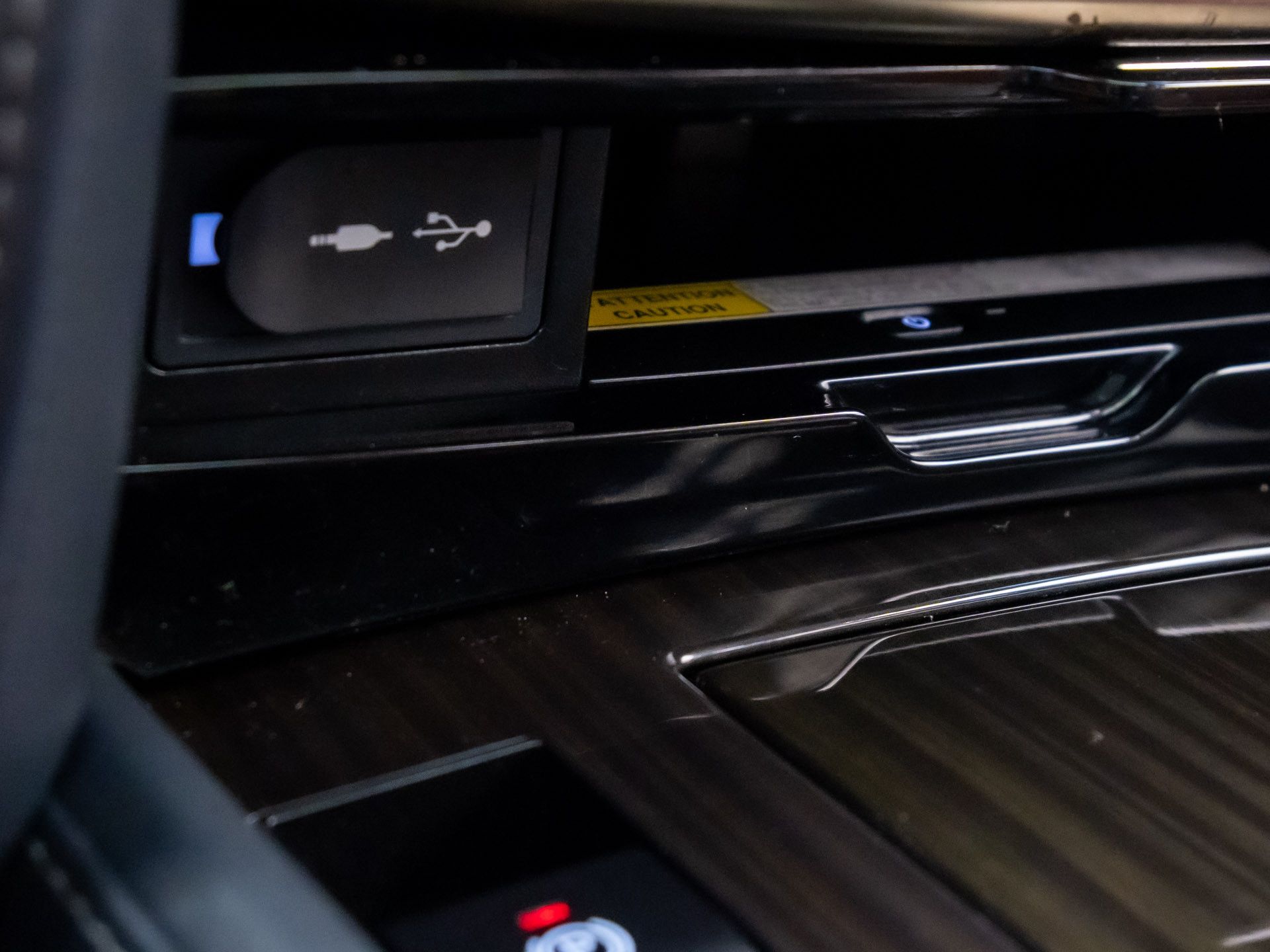 2019 Lexus LX 570 photo 27
