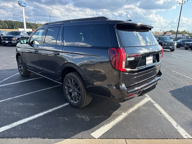 2025 Ford Expedition MAX Platinum photo 3