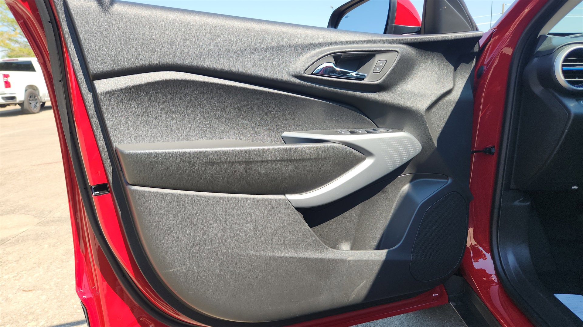 2026 Chevrolet Trax LS photo 16