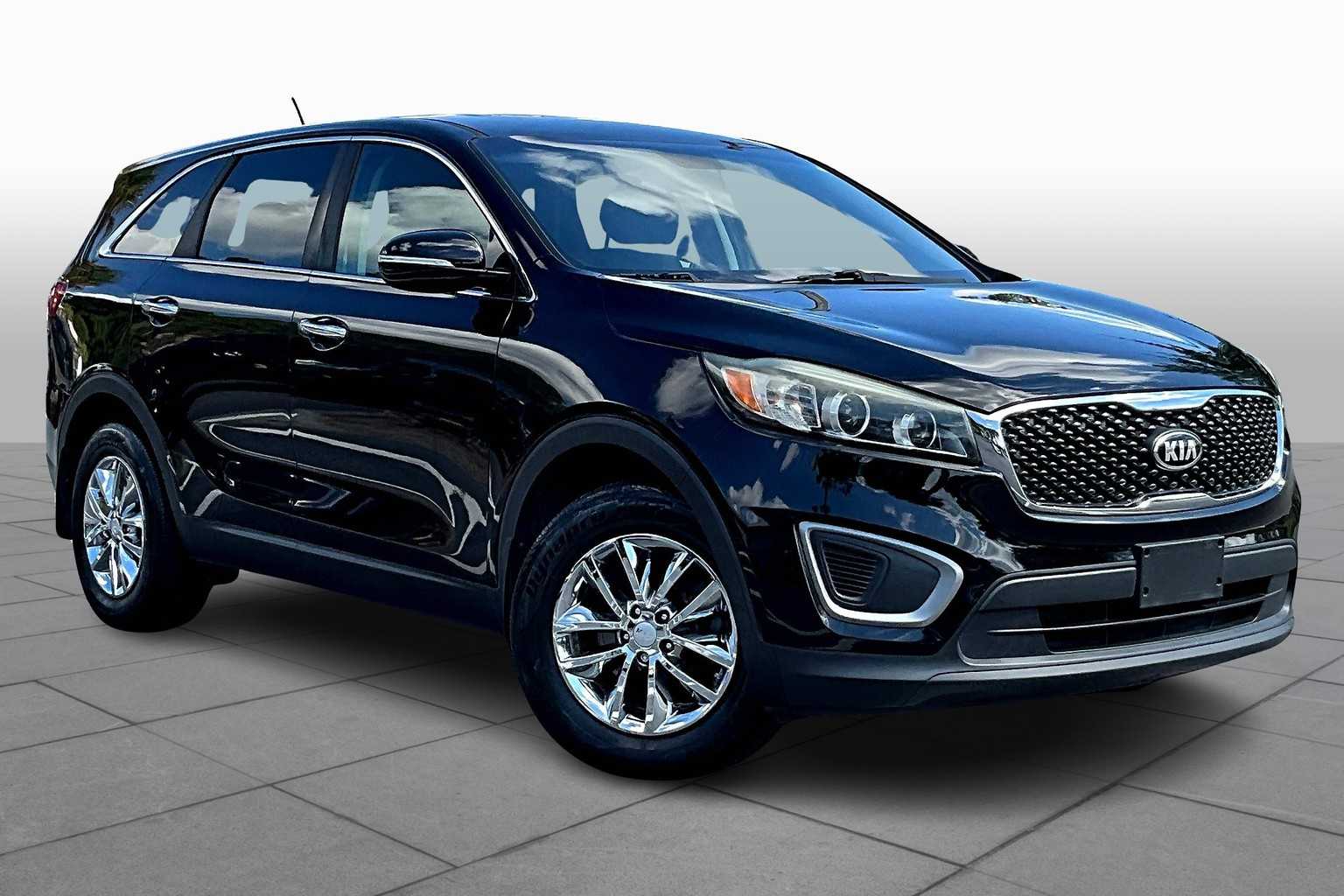 Used 2017 Kia Sorento L with VIN 5XYPG4A39HG285801 for sale in Bluffton, SC