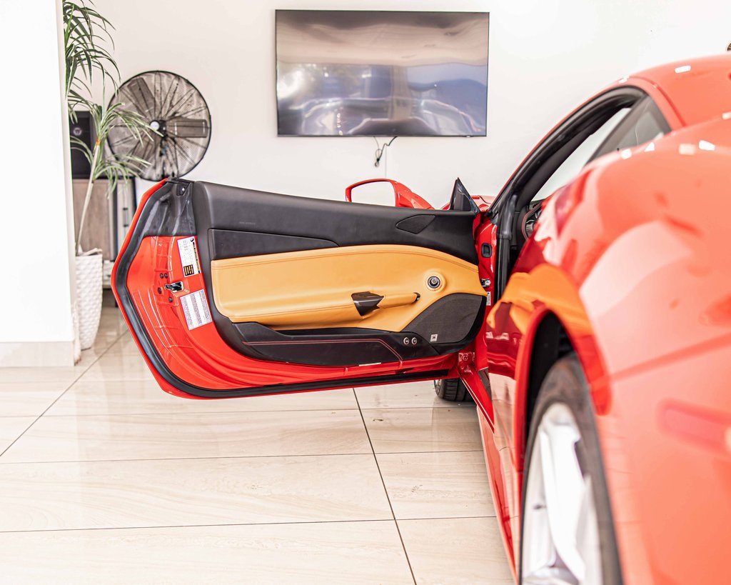 2018 FERRARI 488 - Image 31