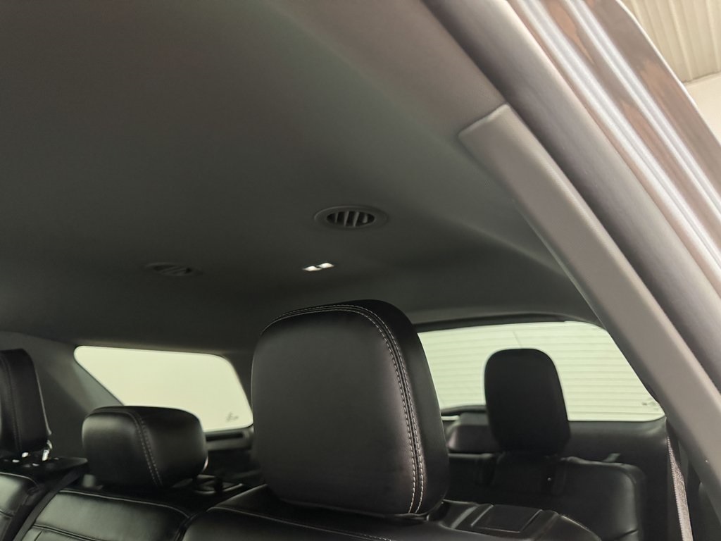 2023 Ford Explorer XLT photo 6