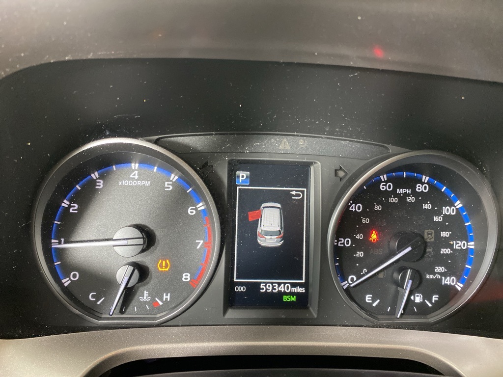2018 Toyota RAV4 XLE photo 19