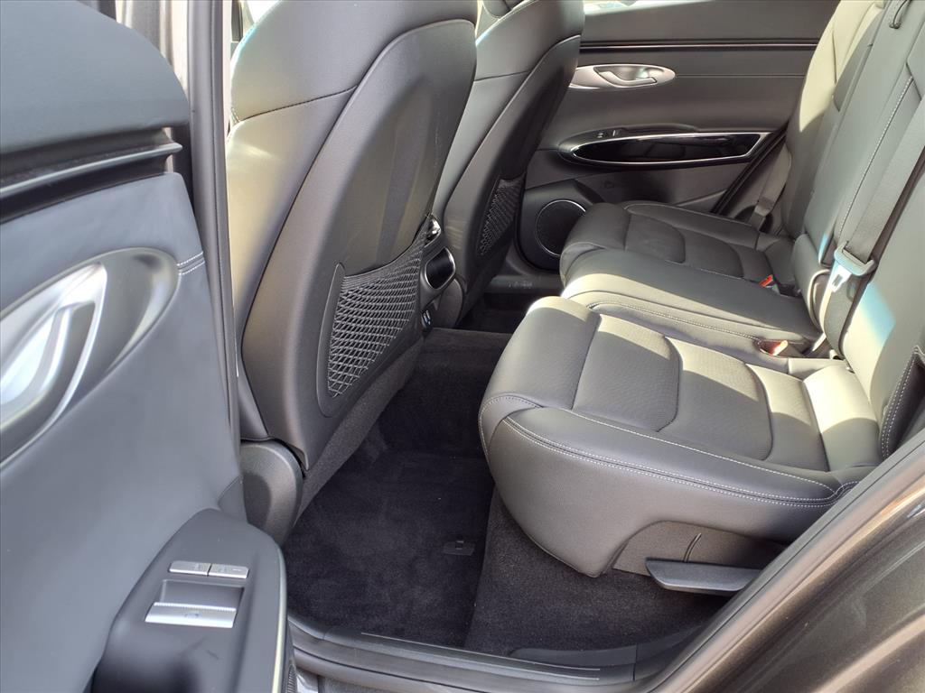 2025 Genesis GV70 2.5T photo 3