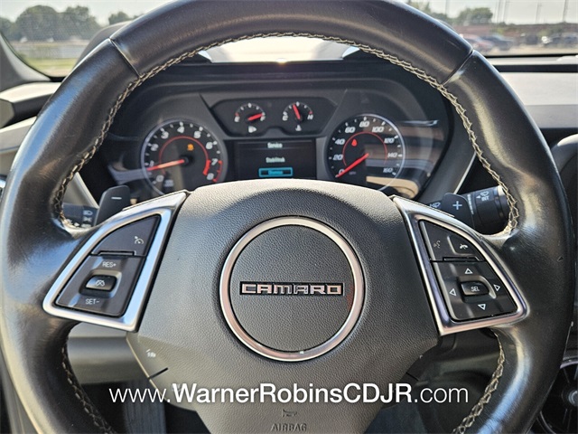2018 Chevrolet Camaro 1LT photo 23