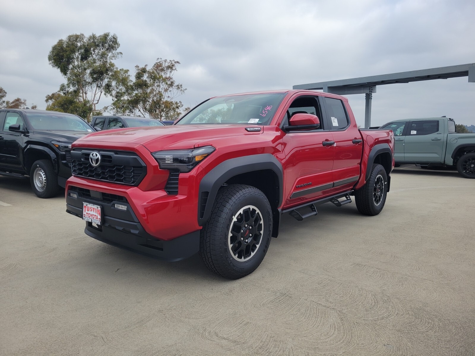 2025 Toyota Tacoma TRD Off Road's photo