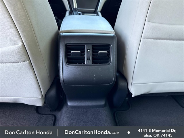 2018 Honda Accord Touring photo 12