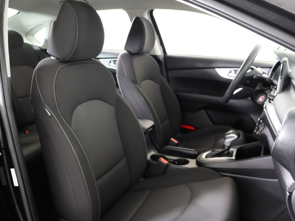 2024 Kia Forte LXS photo 28