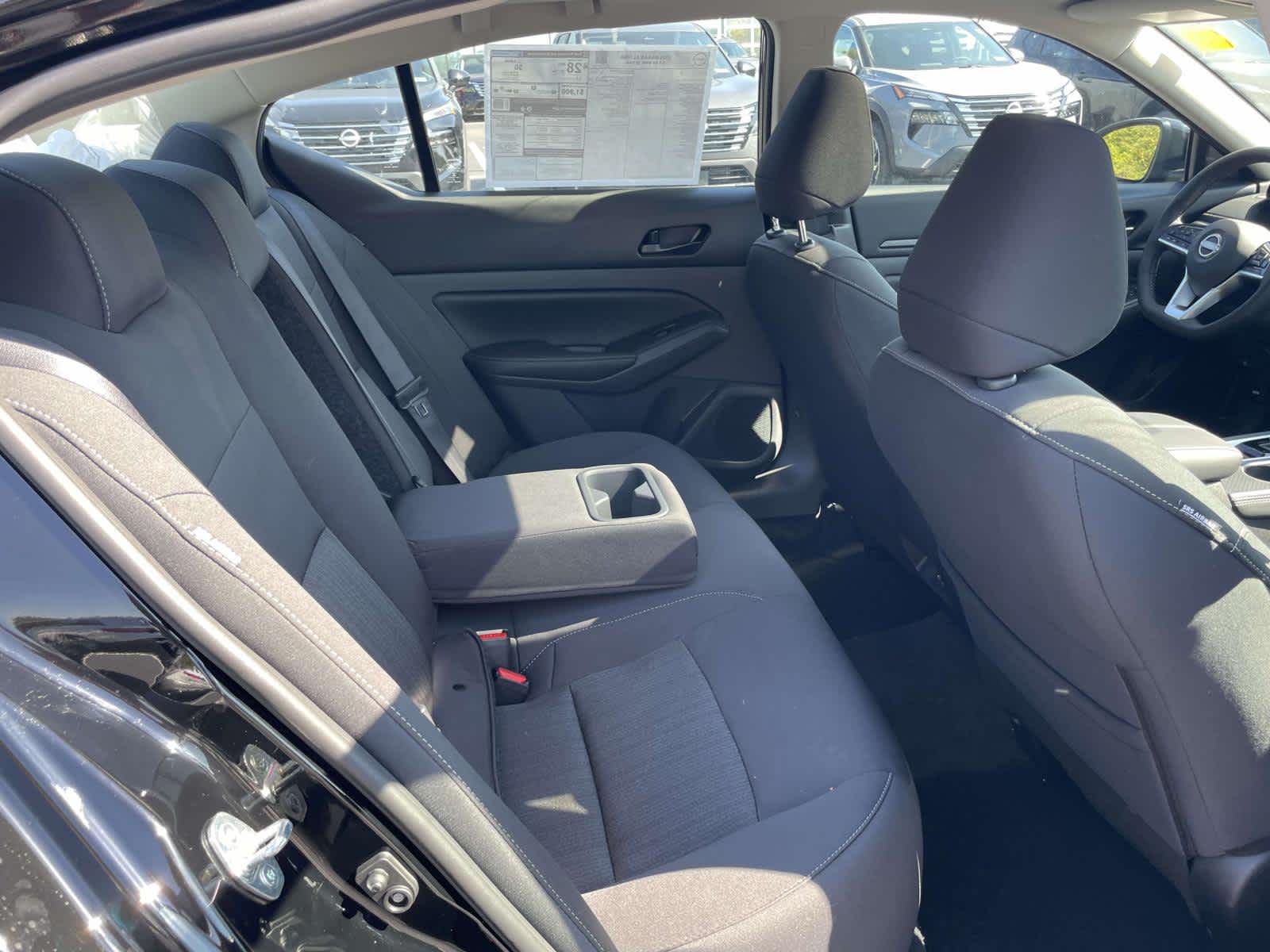 2025 Nissan Altima 2.5 SV photo 17