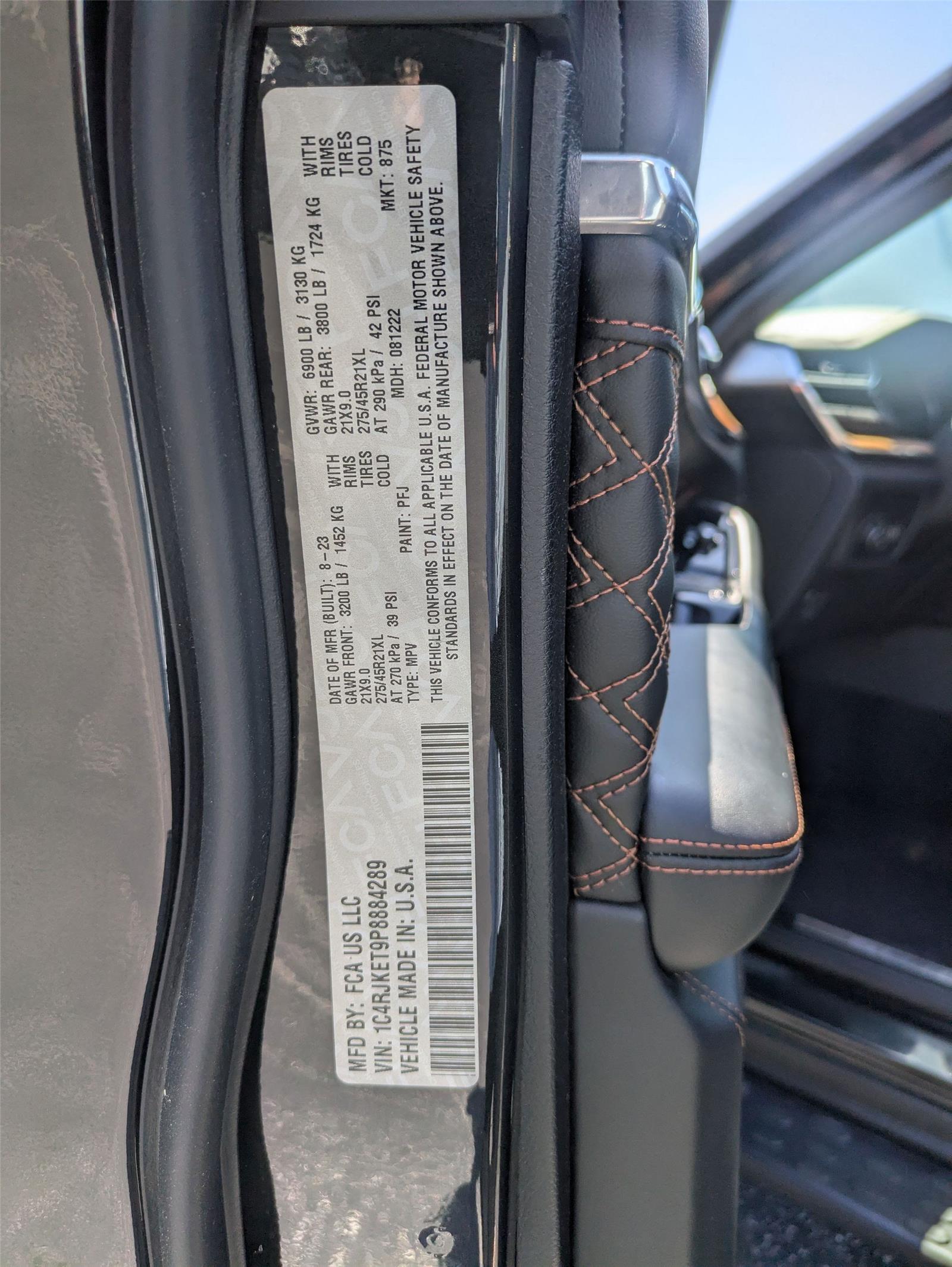 2023 Jeep Grand Cherokee L Summit Reserve photo 29