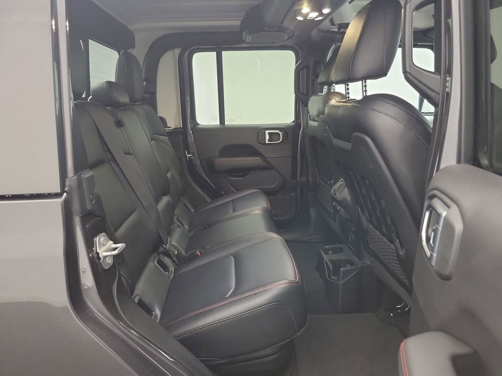 2021 Jeep Gladiator Rubicon photo 23