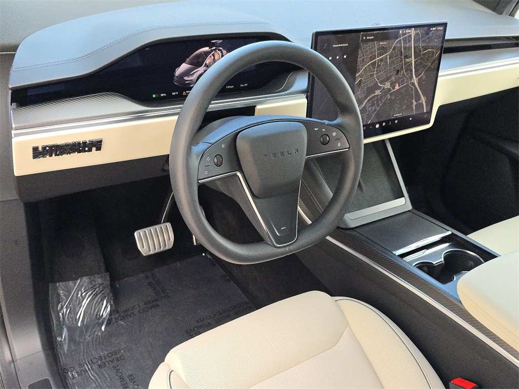 2023 Tesla Model X Plaid photo 16