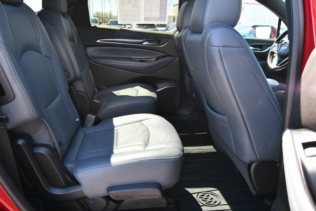 2023 Buick Enclave Premium photo 13