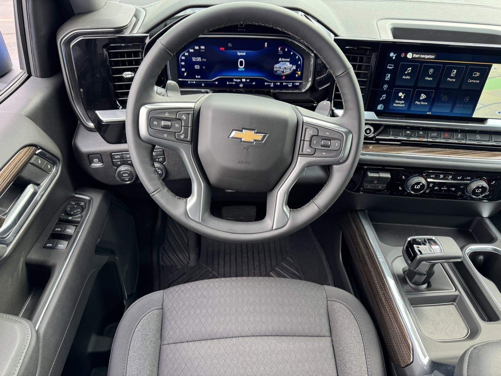 2025 Chevrolet Silverado 1500 LT photo 2