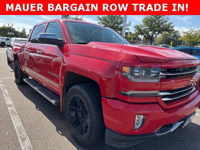 2016 Chevrolet Silverado LTZ photo 2