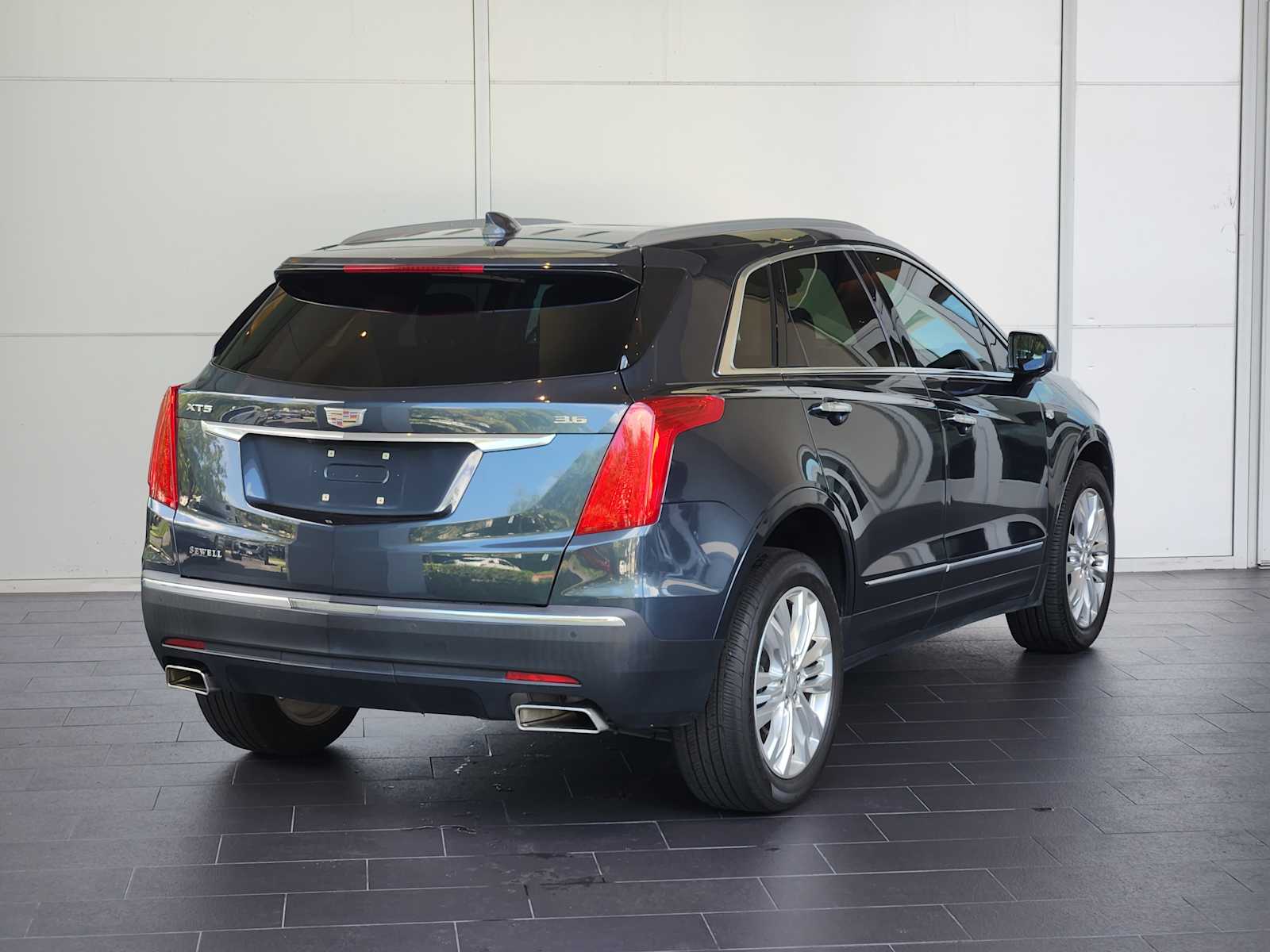 2019 Cadillac XT5 Premium Luxury photo 4