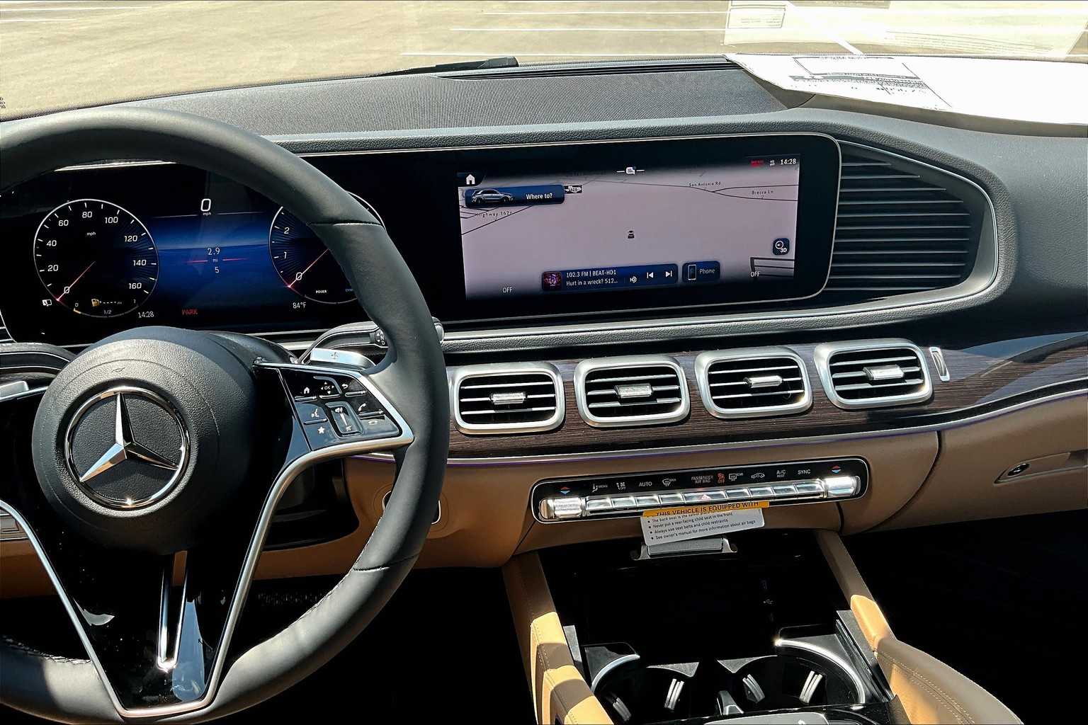 2026 Mercedes Benz GLE 450 4MATIC photo 4