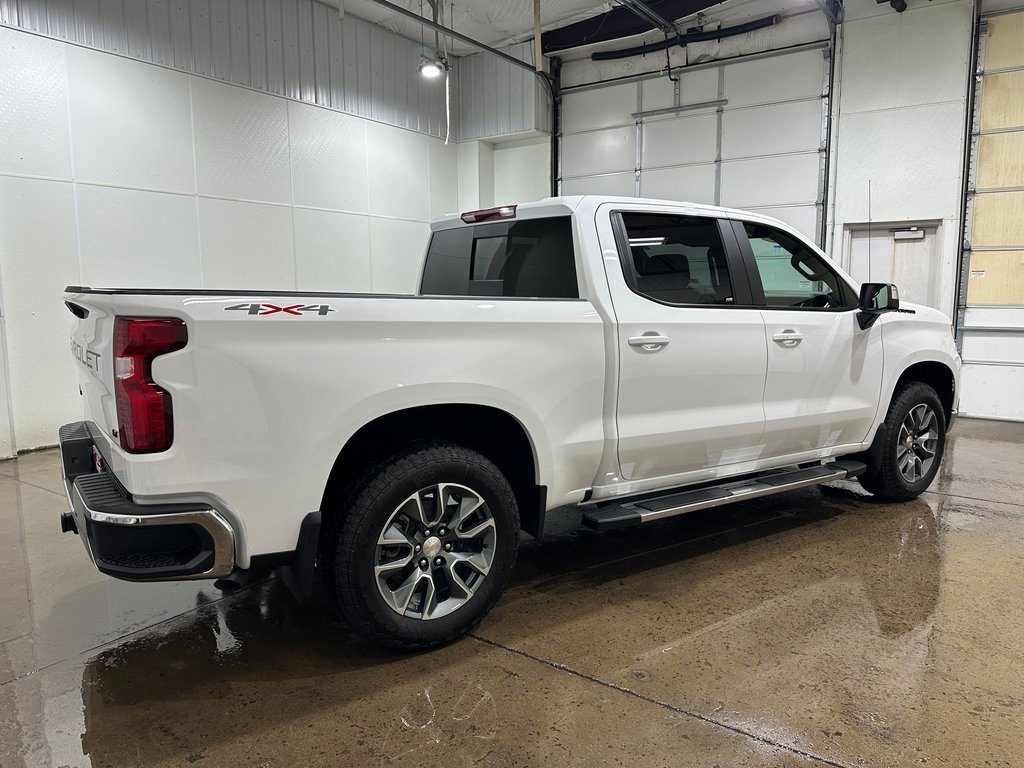 2026 Chevrolet Silverado 1500 LT photo 4