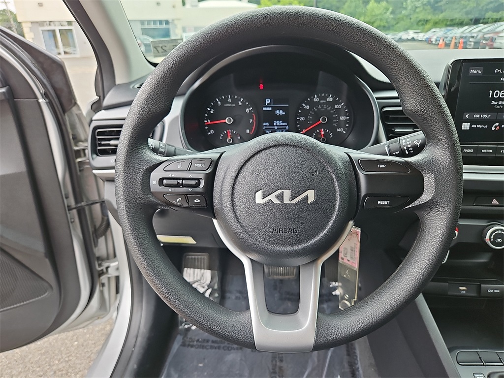 2022 Kia Rio LX photo 19