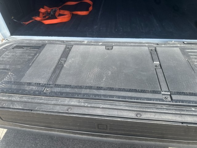 Used 2023 Oxford White Ford LARIAT image 9