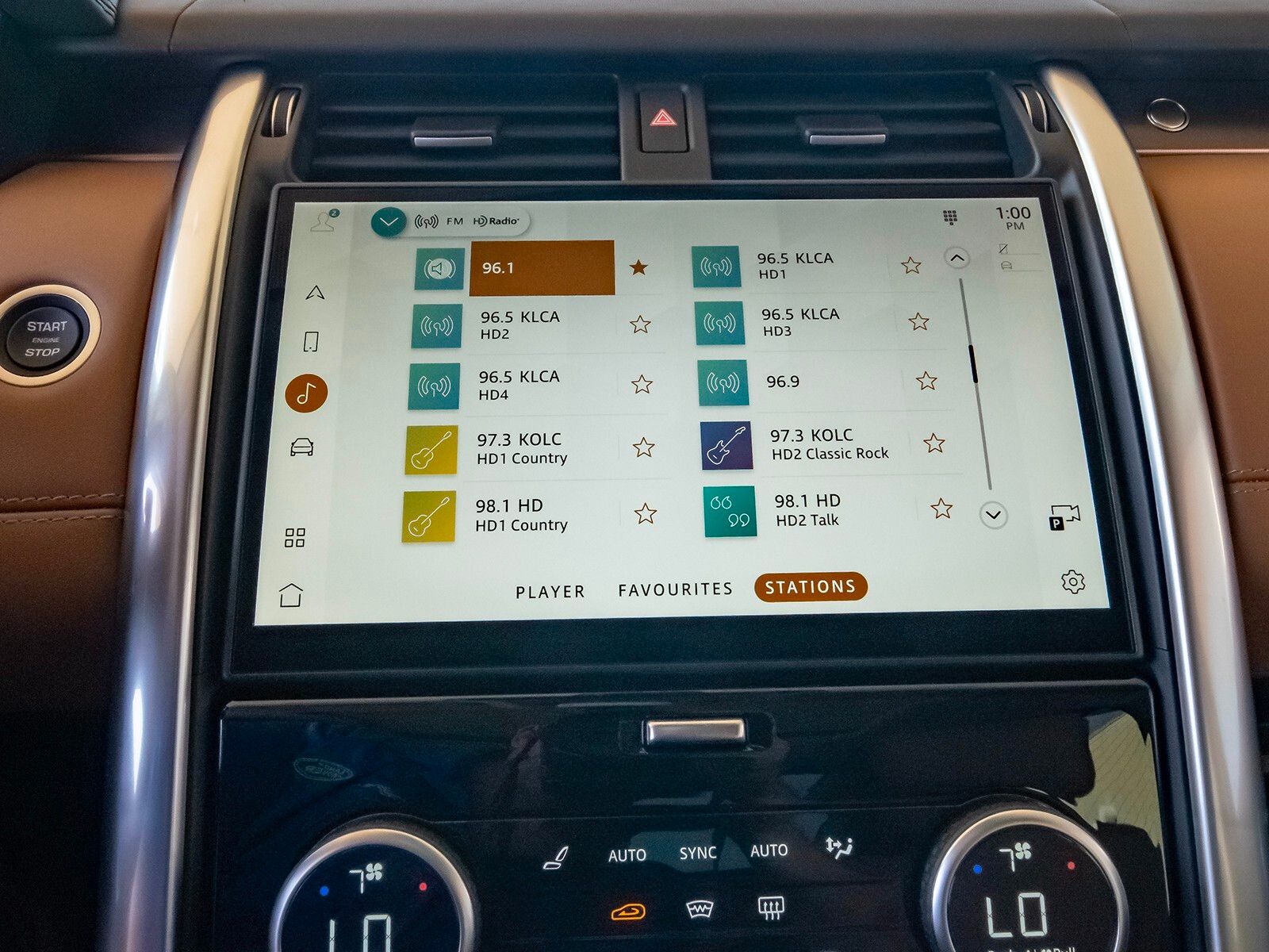 2025 Land Rover Discovery Metropolitan Edition photo 19