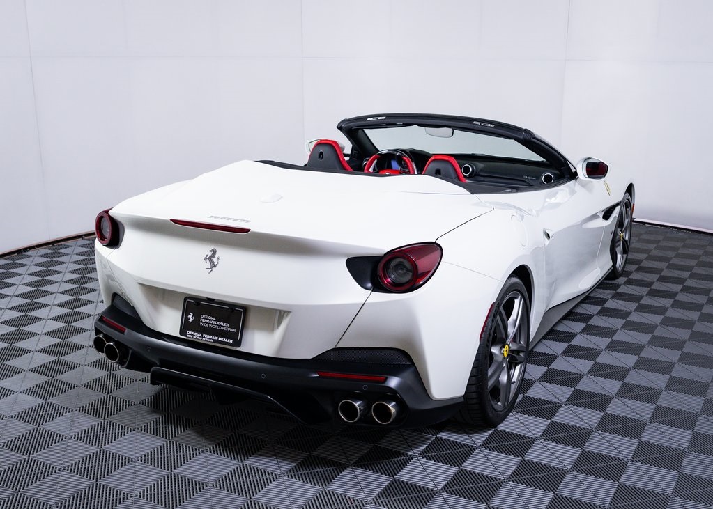 Certified Used 2019 White Ferrari Base image 18