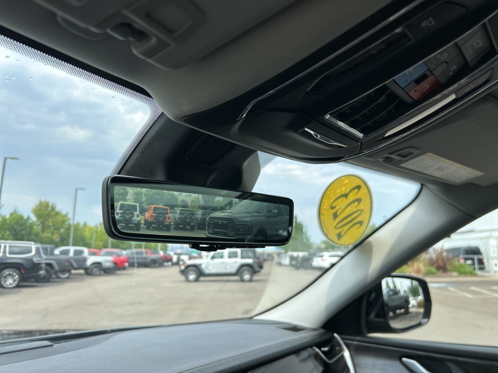 2023 Jeep Cherokee Base photo 20