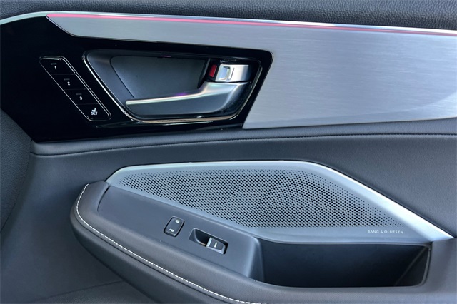 2025 Acura MDX SH-AWD Technology photo 20