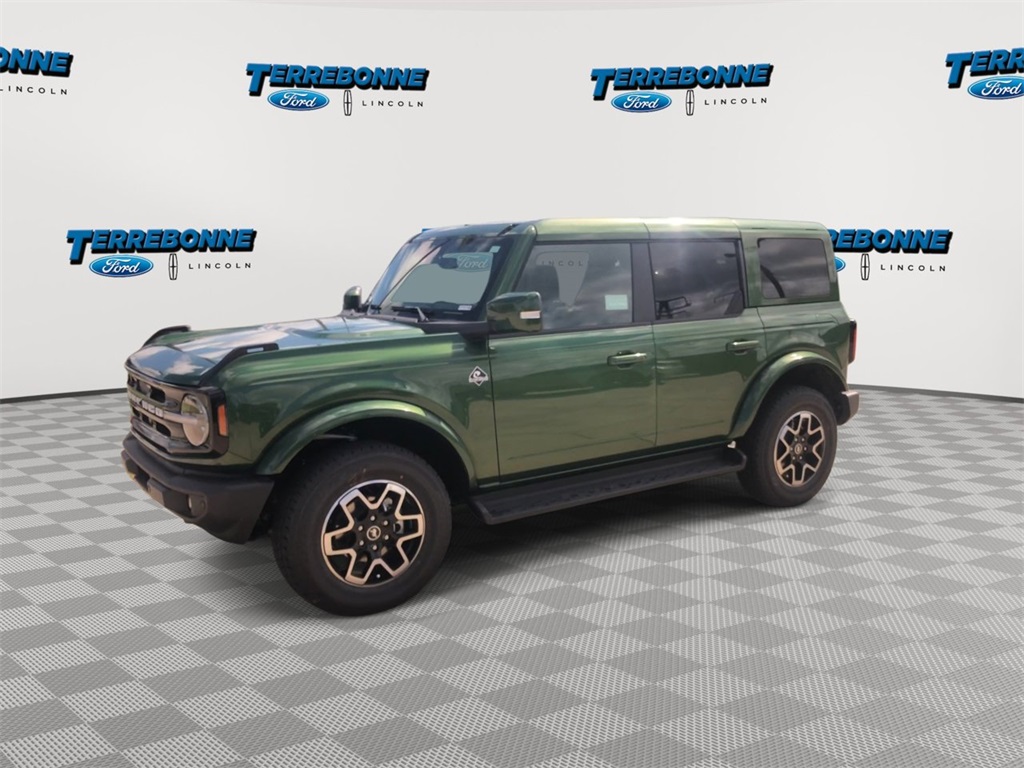 2025 Ford Bronco Outer Banks photo 4