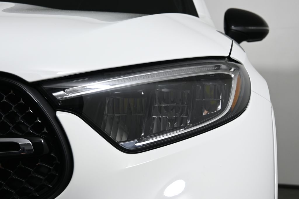 2025 Mercedes Benz GLC 300 4MATIC photo 10
