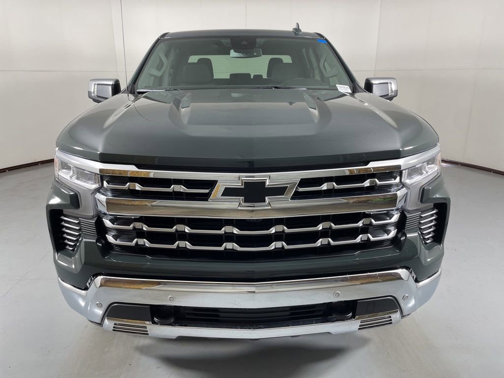 2026 Chevrolet Silverado 1500 LTZ photo 4