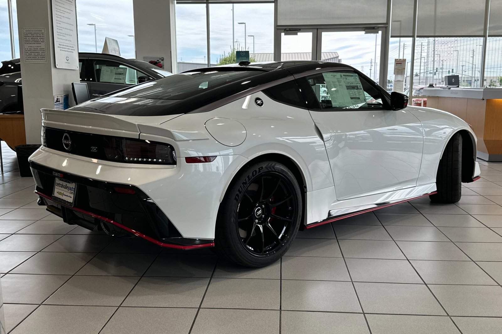 2024 Nissan Z Nismo photo 4