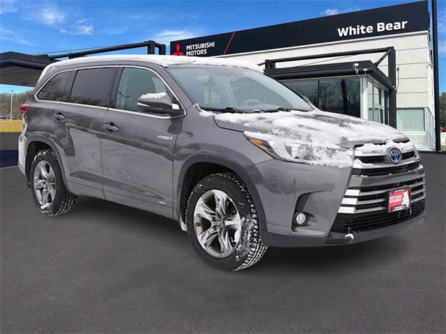 2018 Toyota Highlander Limited Platinum's photo