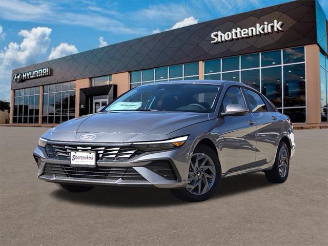 2026 Hyundai Elantra Blue's photo