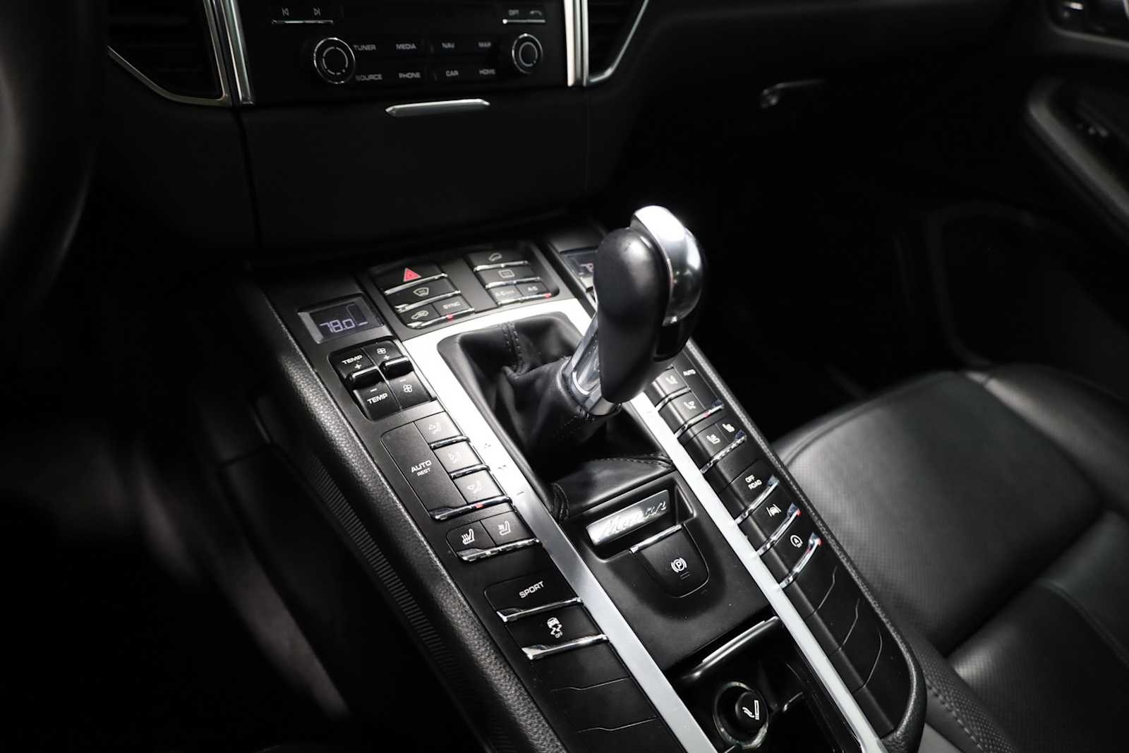 2018 Porsche Macan S photo 27