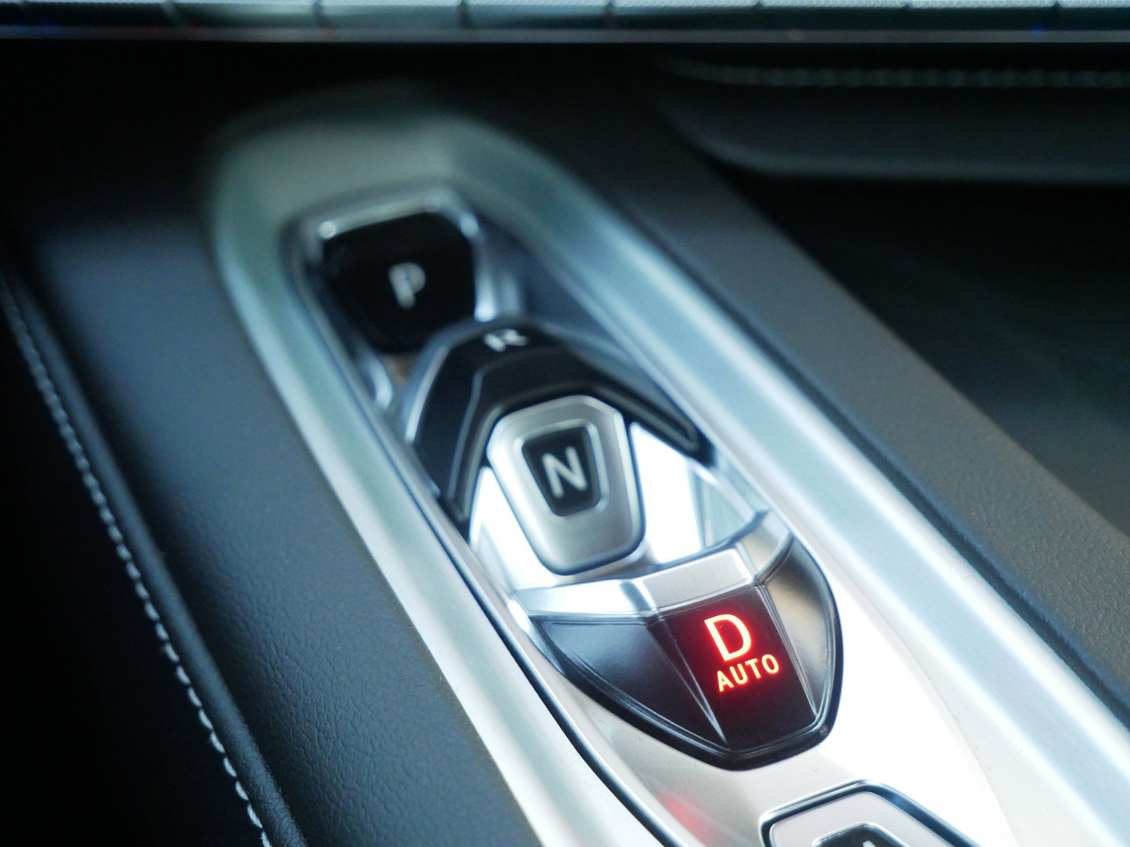 2026 Chevrolet Corvette Stingray 2LT photo 9