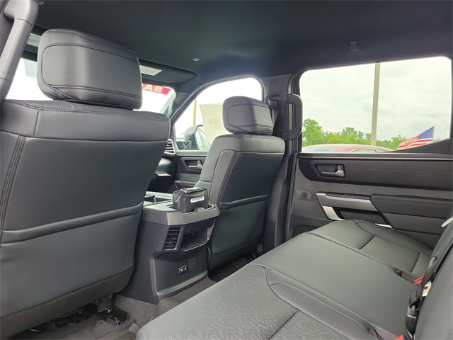 2025 Toyota Tundra SR5 CrewMax photo 13