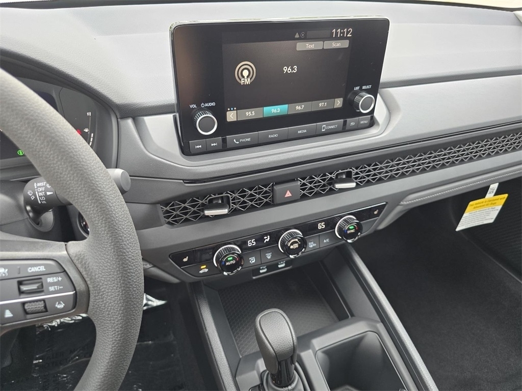 2025 Honda Accord SE photo 25