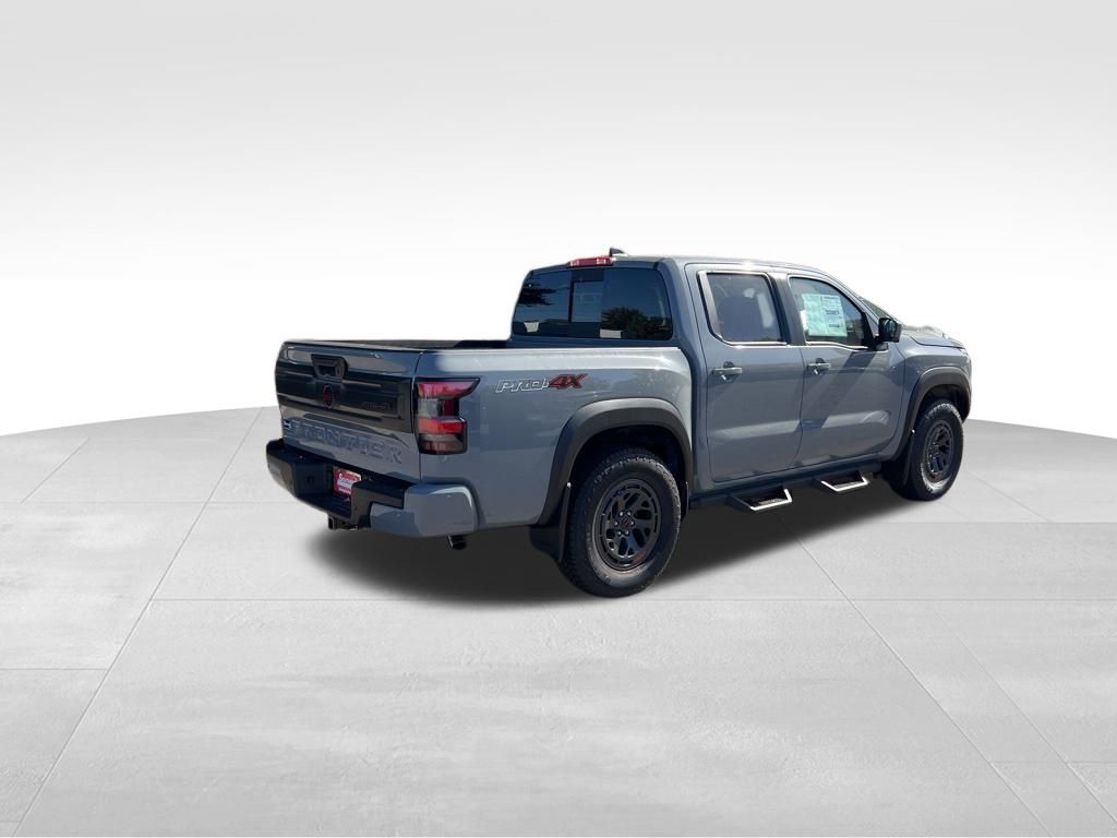 2025 Nissan Frontier Crew Cab PRO-4X photo 4
