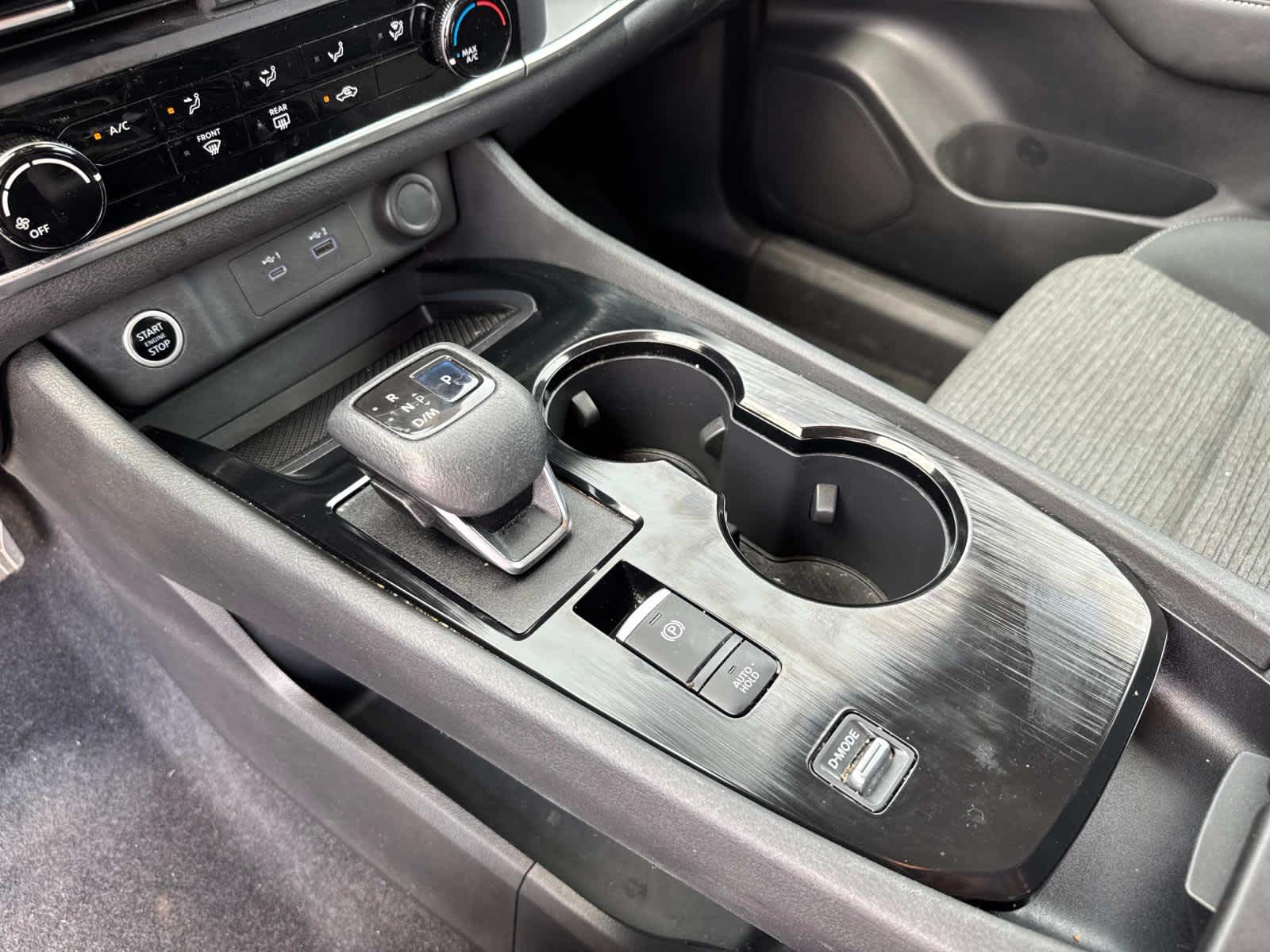 2021 Nissan Rogue S photo 43